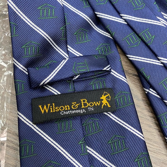 Wilson & Bow NWT Navy Bright School Stripe Tie - Picture 4 of 6